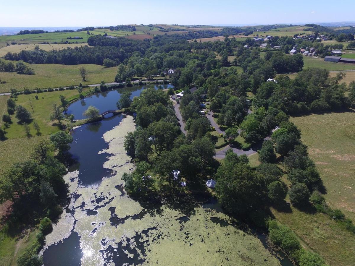 Camping Etang Du Camp Senergues Exteriér fotografie