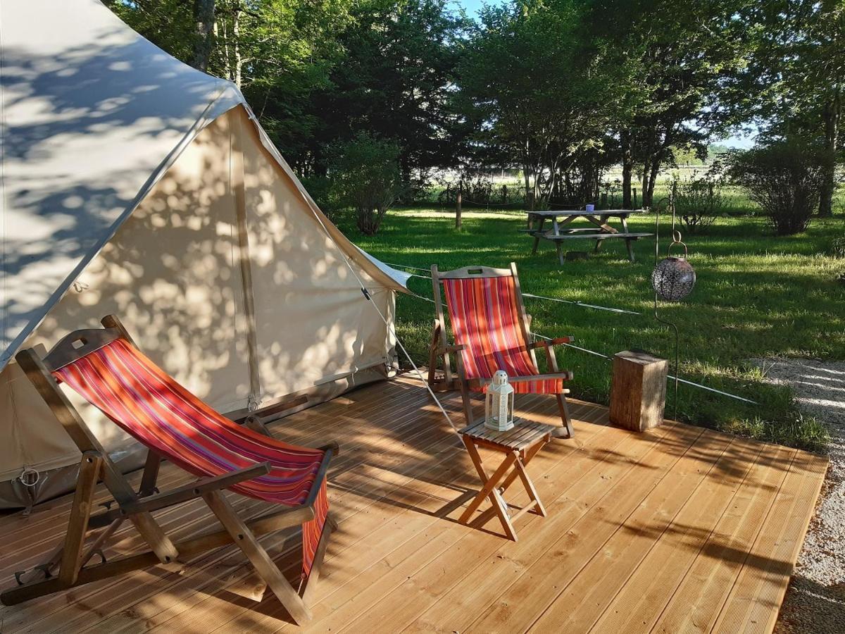 Camping Etang Du Camp Senergues Exteriér fotografie