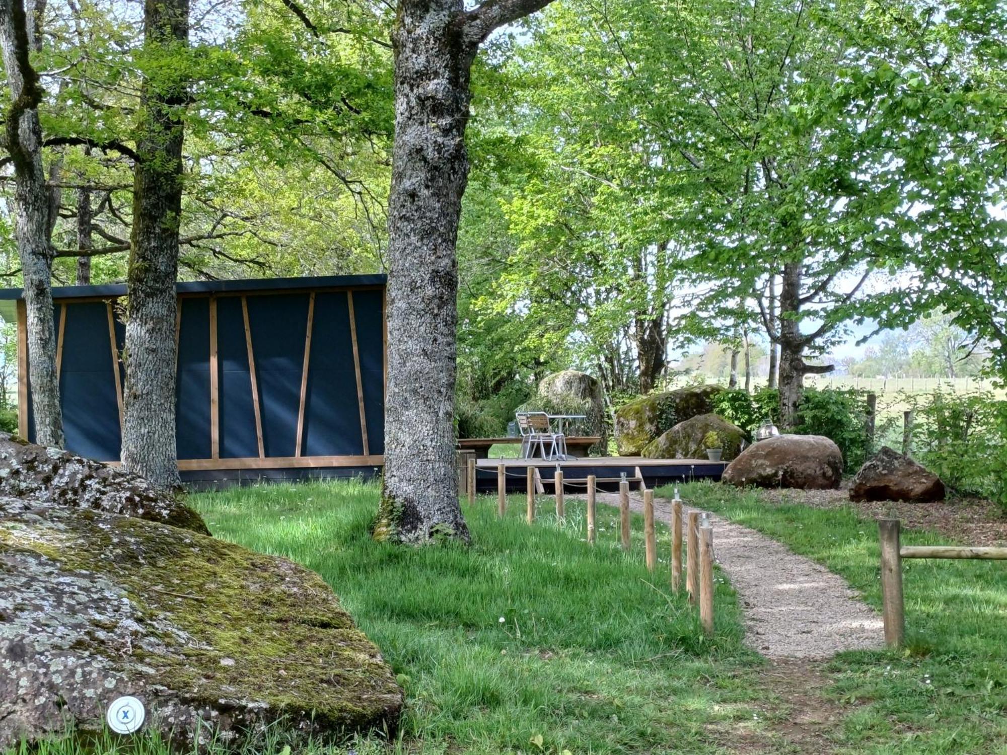 Camping Etang Du Camp Senergues Exteriér fotografie