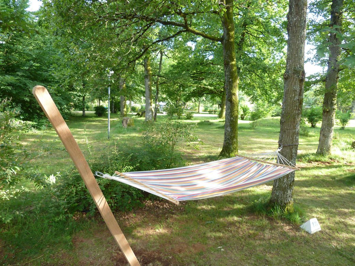 Camping Etang Du Camp Senergues Exteriér fotografie