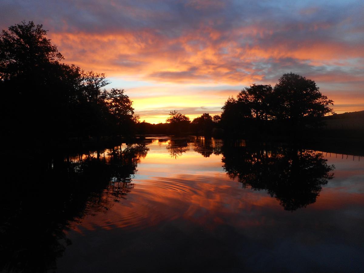Camping Etang Du Camp Senergues Exteriér fotografie