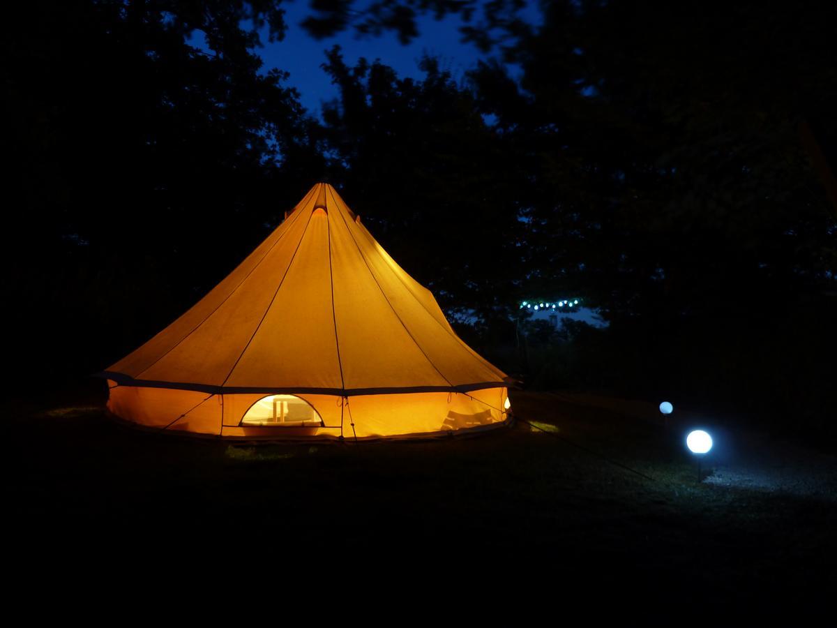 Camping Etang Du Camp Senergues Exteriér fotografie